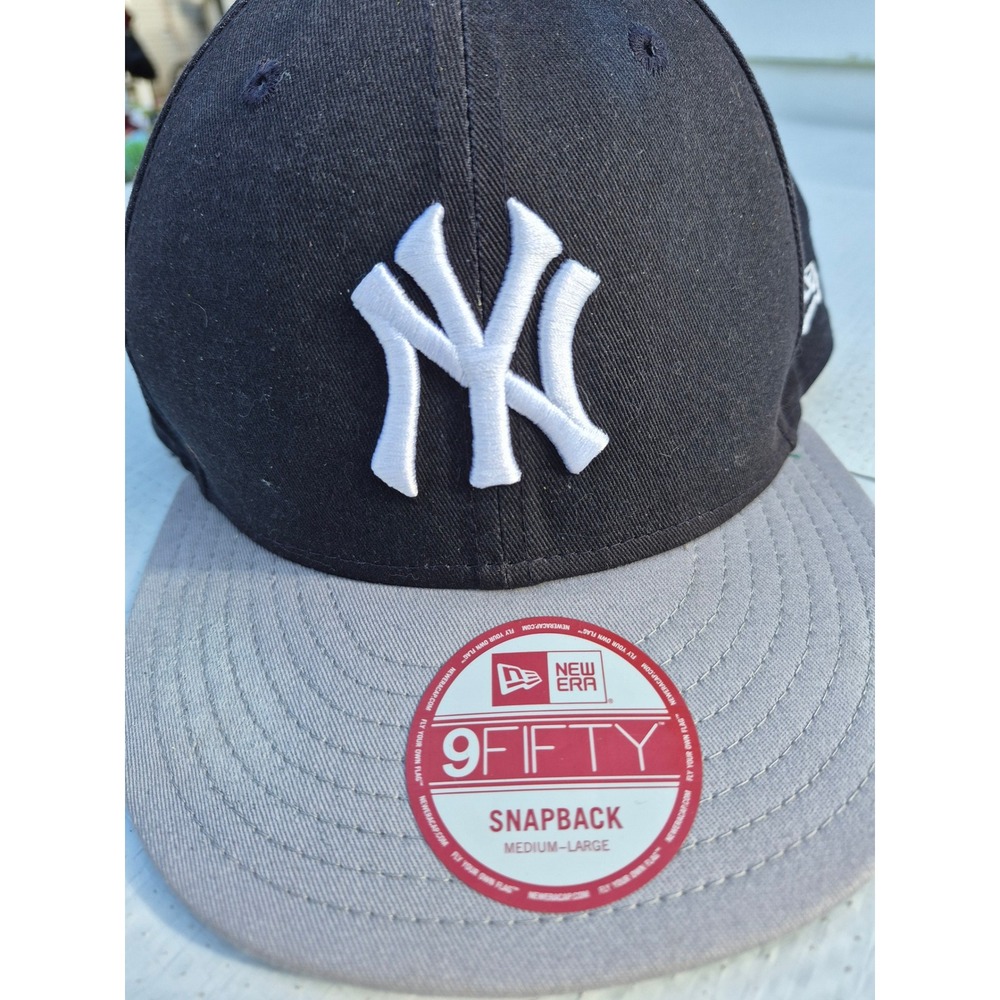New Era 9FIFTY New York Yankees Snapback Hat Cooperstown Collection Black Grey